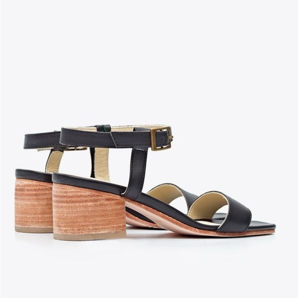 Nisolo Lucia Block Heel in Black